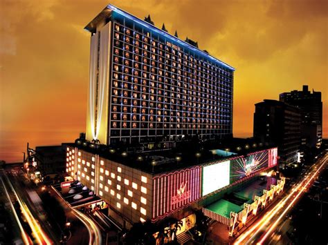 manila pavilion hotel & casino booking site - when was manila hotel established.